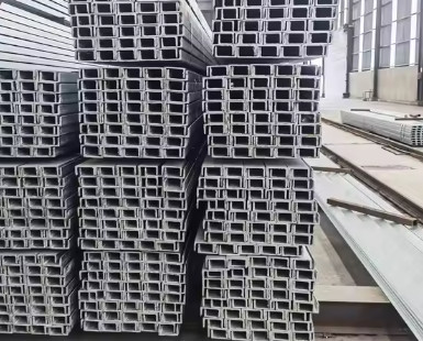 OEM-Bohrungen Galvanisierter C-Abschnitt mit Warmdipp-Galvanisierung Länge 900mm-18000mm