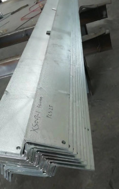 Galvanisierter Winkelstahl ideal für Bauprojekte mit ausgezeichneter Haltbarkeit und Rostbeständigkeit