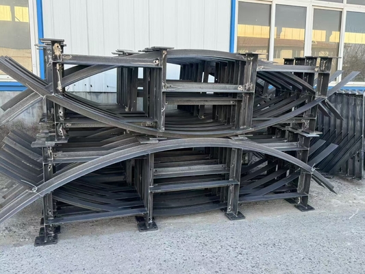 Hot Dip Galvanized Stahlkonstruktion Plattform Unterstützung Elektrik Schrank auf der Unterseite des Windturms